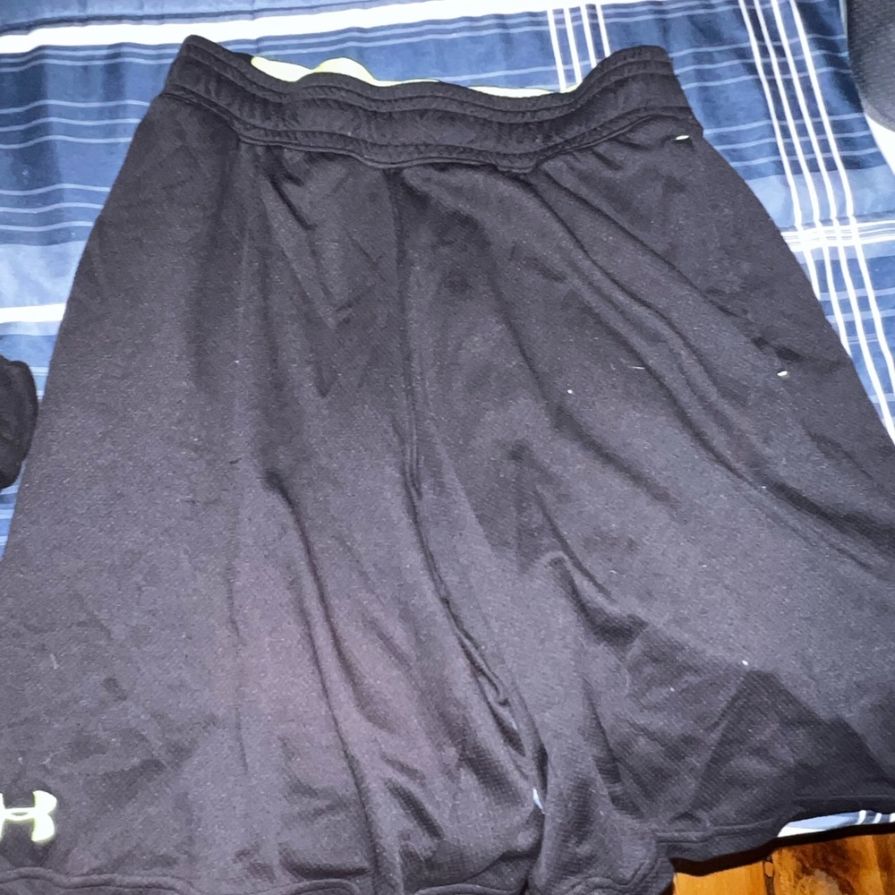 Under armour medium shorts